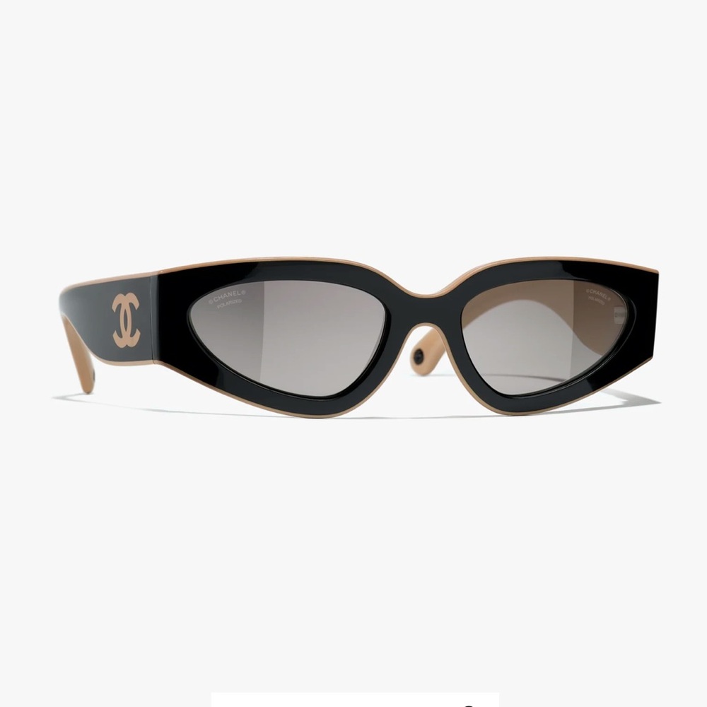CHANEL Black and Beige CC Cat Eye Sunglasses
